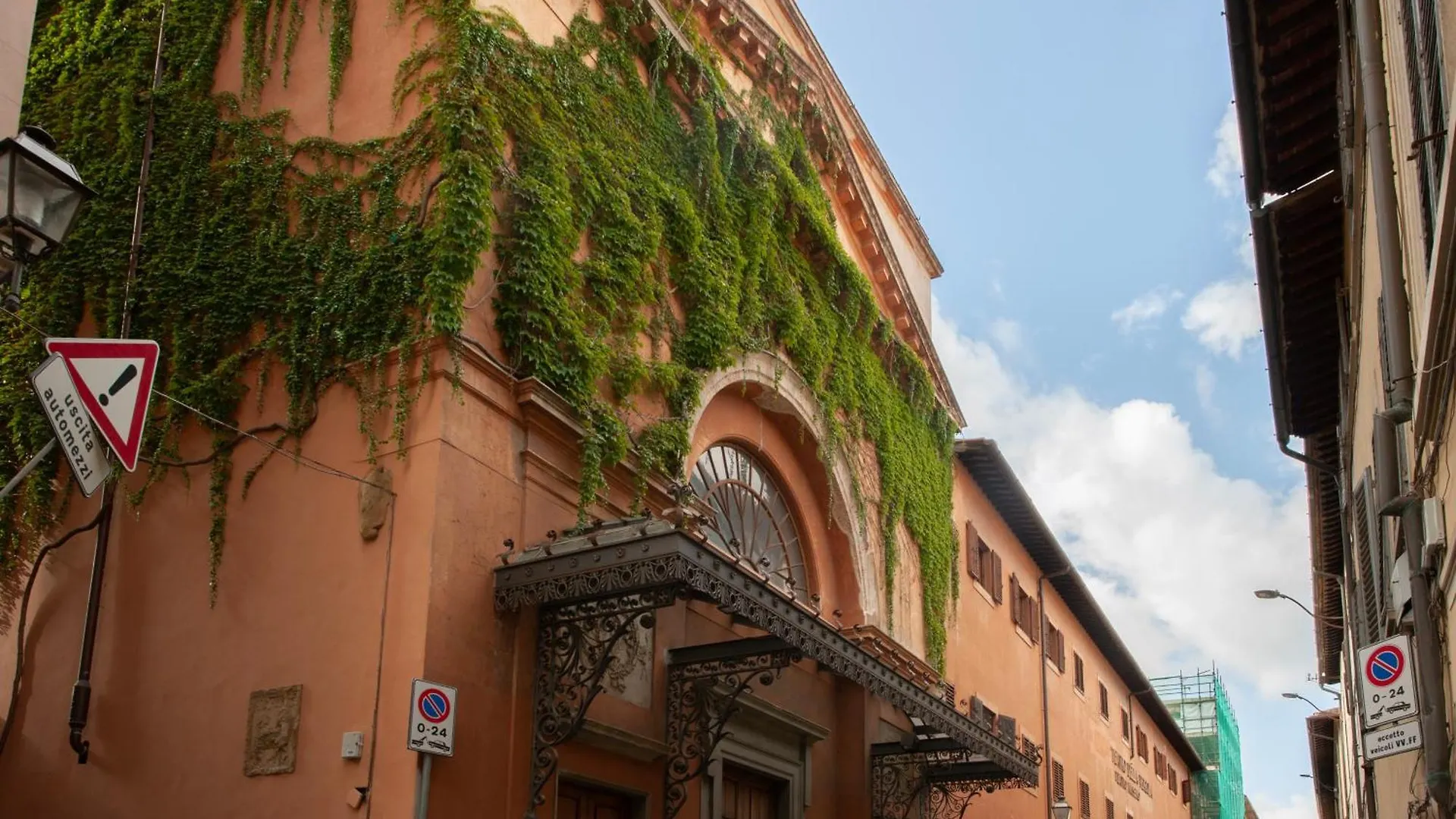 Sweet Pergola - Flo Apartments Florence