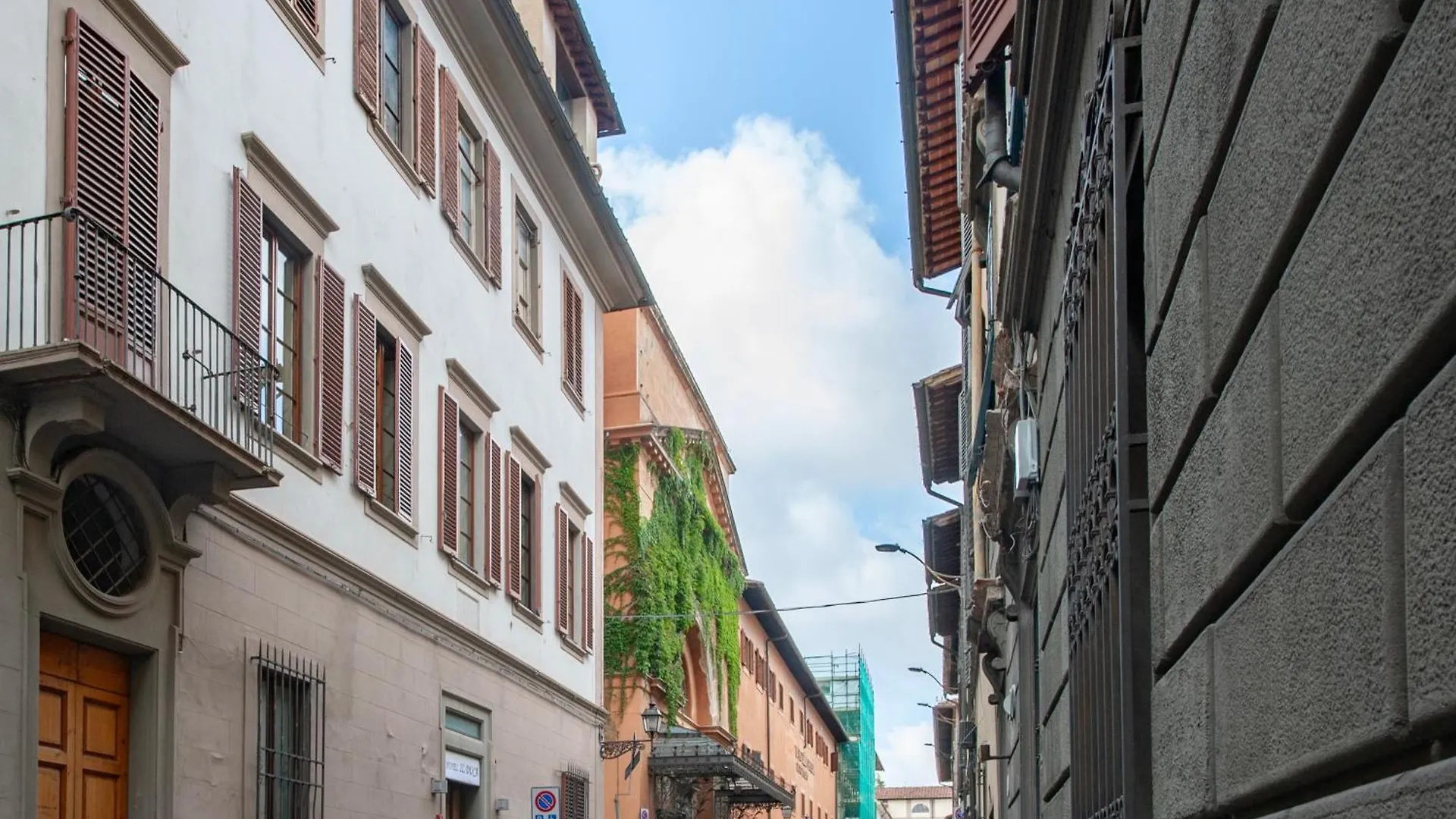 Sweet Pergola - Flo Apartments Florence