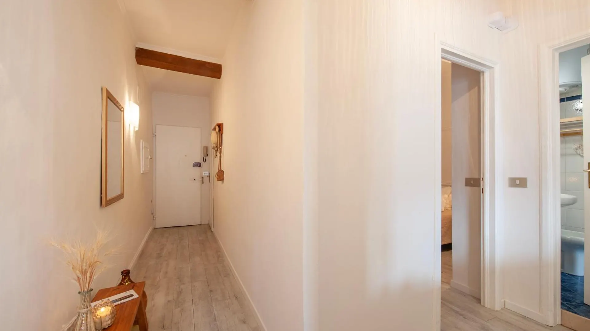 Sweet Pergola - Flo Apartments Florence Italy